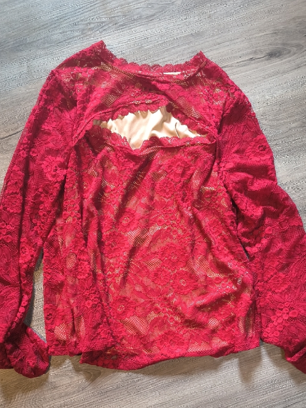 Keyhole Red Lace Long-Sleeve Women's Top Torrid Size 1 14-16 - Picture 7 of 10